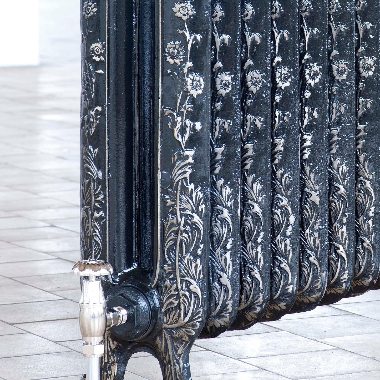 Sunflower 3 Column Cast Iron Radiator - 760 Tall - Various Colours + Sizes
