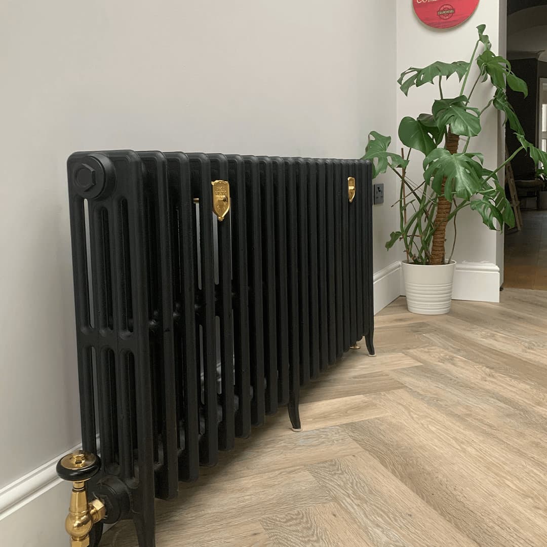 Neo-Classic 4 Column Cast Iron Radiator - 760 Tall - Various Colours + Sizes
