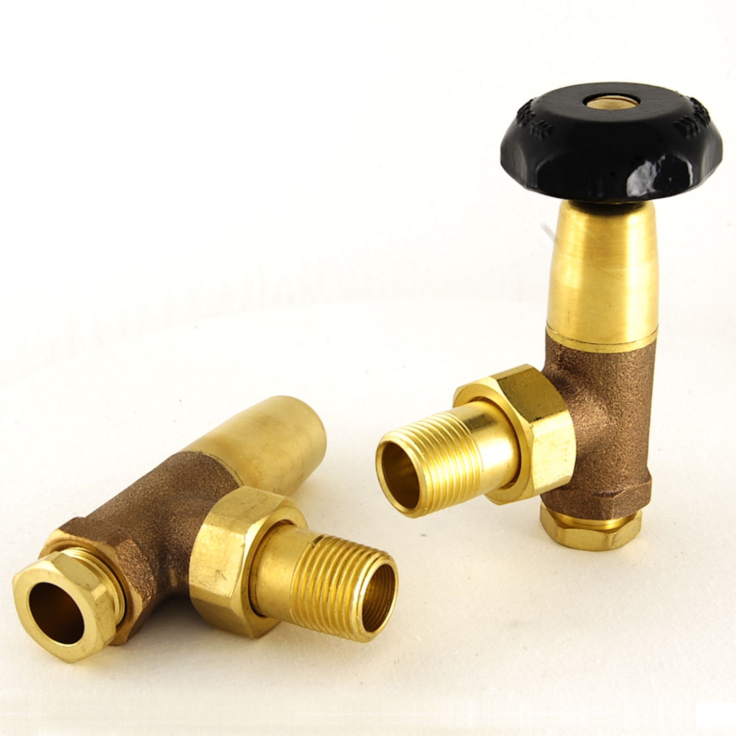 Traditional Brass Manual Radiator Valve Angled - Black & Brass