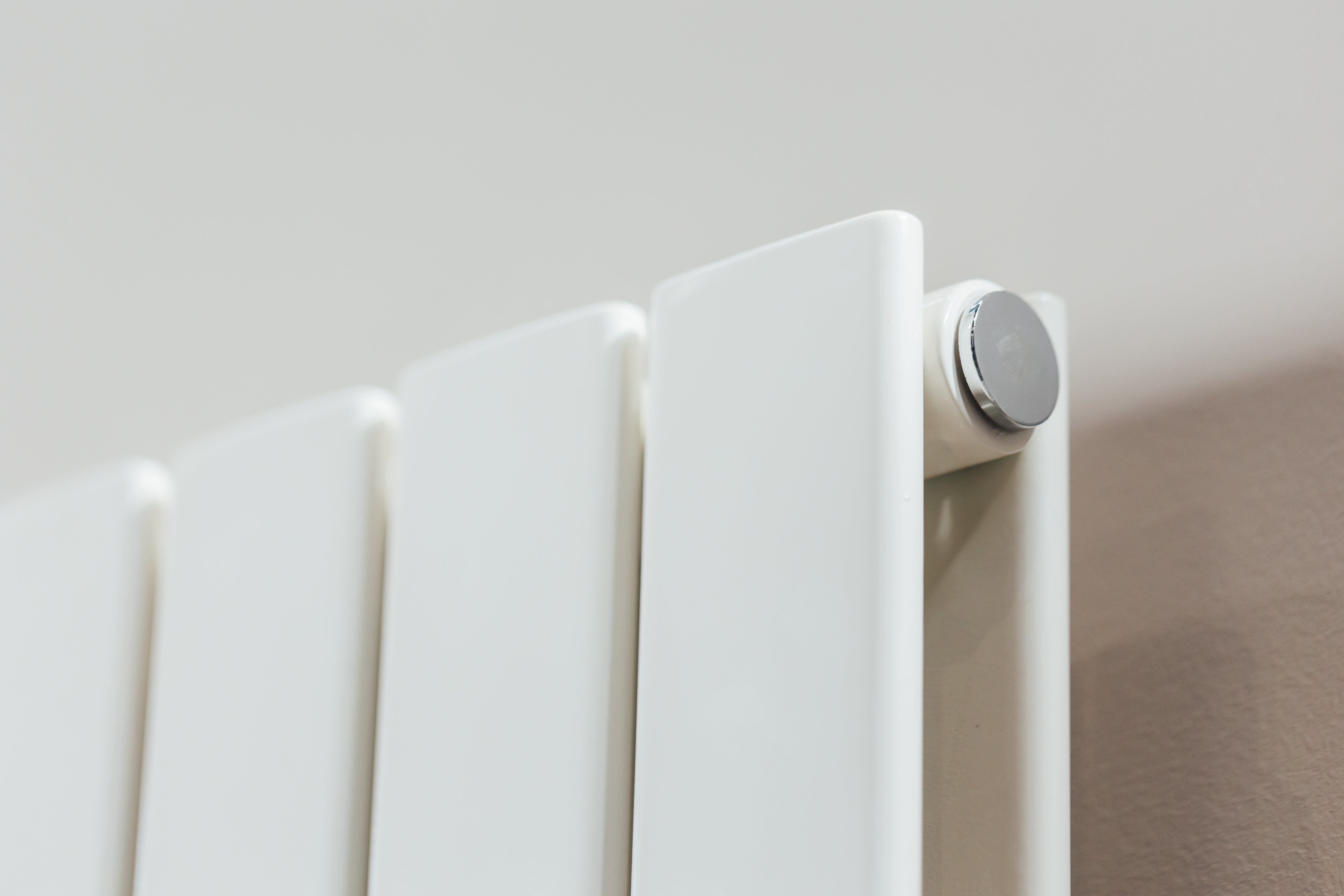 Consort Radiator Consol Horizontal Double Radiator - Various Sizes - White – The ...